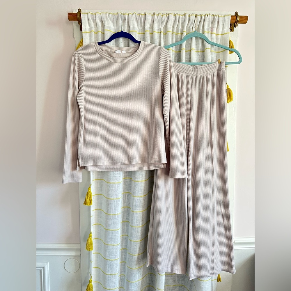 GAP Women's Cozy Rib Set - Picture 3 of 8